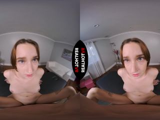 Melanie Marie - Full Body Sex Massage: My Teen Pussy Is Yours - RealHotVR (UltraHD 4K 2021)-5