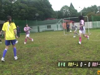 7151 Japanese Football Player Gets Pussy Satisfied by her Coa...-2