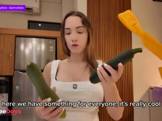 [GetFreeDays.com] French woman, take a vegetable in the pussy Adult Clip December 2022-3