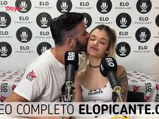 [GetFreeDays.com] MILE GOMEZ SE TRAGA LA CREMA DE ELO PODCAST Sex Leak February 2023-7