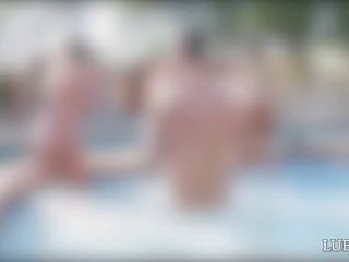 Dillion Harper, Chloe Amour, Lucy Doll - Sex With Three Girls In The Pool Amateurporn - Dillion harper-4