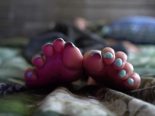 toetallydevine(24-07-2021) Feet POV while I make myself cum-3