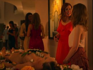 Coco Bolleboom, Phoebe Robinson, Gillian Jacobs - Ibiza (2018) HD 1080p - (Celebrity porn)-4