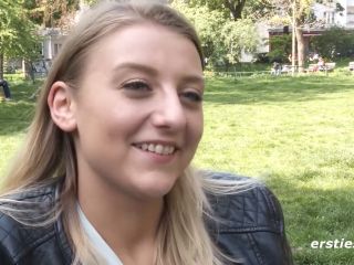 [GetFreeDays.com] Ersties Die 19Jährige Tamara Fingert Sich Von Hinten Mit 3 Fingern solo girls porn-1