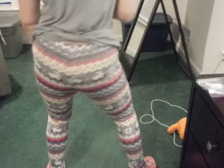 M@nyV1ds - MelanieSweets - Ass tease w my wintery leggings-6