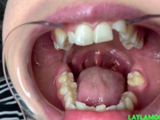 Take a Peek at Lunas Teeth femdom LaylasFuckingClips-8