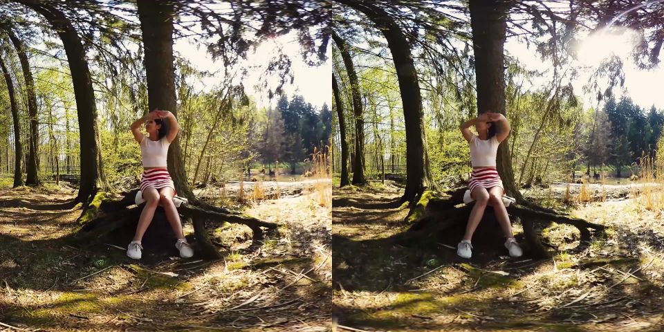 084  Lady Dee Teen Outdoor In Forest Masturbate With Dildo  3DVR180 SBS