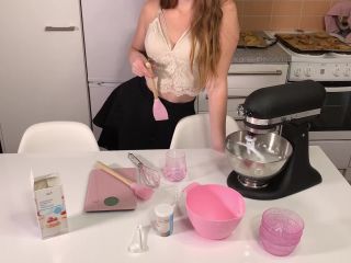 Xmimily - Bakes Donuts And Flashes Pussy,  on teen -7