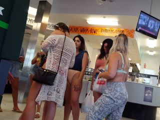 Candid vor group of hotties-6