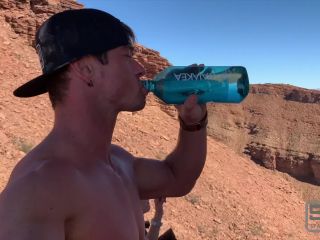 Longboarding and hiking fucking and sucking las vegas mountains Muscle!-4