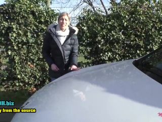 MellyBunnyLuder - Im Carsharing Auto musste ich blasen - Es war das letzte Auto im ganzen Umkreis  - mdh - german amateur european-5