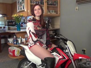 Beth from Minnesota Getting Nude and Spreading Her Lips on a Motorcycle in her Living  Room-1