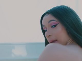 Cardi B - Money-1