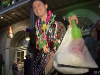 Trinity Flashes Her Tits During Mardi Gras Festivities-1