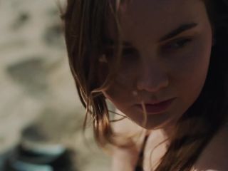 Liana Liberato - The Beach House (2019) HD 1080p!!!-8