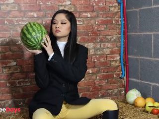 [GetFreeDays.com] Equestrian Louisa crushing fruit wearing boots Sex Video January 2023-2