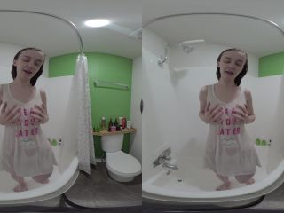 WET-T SHOWER - (Virtual Reality)-0