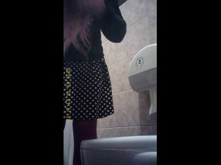 Voyeur in Public Toilet - Student restroom 93 - voyeur - voyeur -0