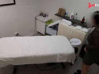 [GetFreeDays.com] Frenchies 2nd Visit. This MILF Squirted During The Massage This Time Porn Leak April 2023-0