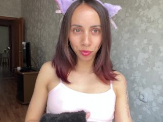 Pantera Nika – Horny Cat Girl Shows Her Pretty Face and Really Long Tongue.-2