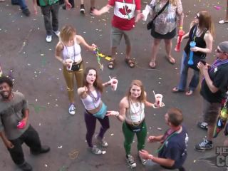 Mardi Gras 2017 From Our Bourbon Street Apartment Girls Flashing For Beads Public-0