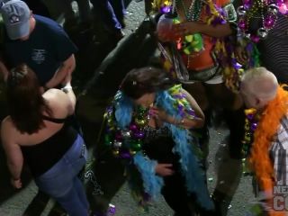 Mardi Gras 2017 From Our Bourbon Street Apartment Girls Flashing For Beads Public-1