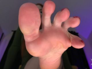 online xxx clip 40 Feet Above - pov foot worship - pov denture fetish-6