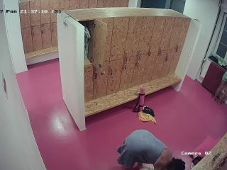  Voyeur – Hidden-Zone Locker – hz_Lo2010 (AVI, HD, 1280×720) | voyeur | voyeur -1