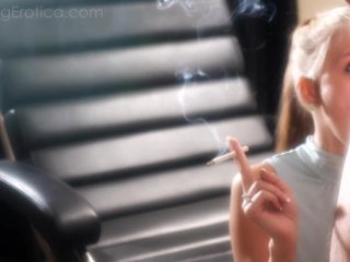 Smoking 7347-Ava Harper 2-4