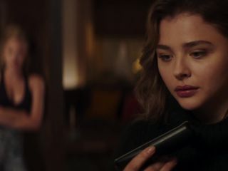 Chloe Grace Moretz, Maika Monroe - Greta (2018) HD 1080p - (Celebrity porn)-4