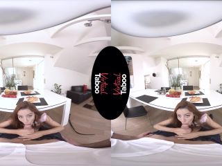 Porn online Virtualtaboo presents First Taste of Daddy’s Cum – Vanna Bardot 5K-3
