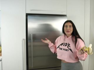 Korina Kova - MV Cribs welcome to my house - Nonnude-4