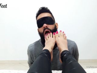 lolitafeet  On the edge of my bed at my feet the slave dedicates his,  on feet porn -5