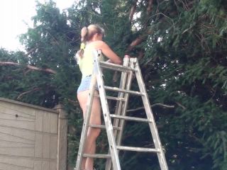 Move Up The Garden Ladder!-2