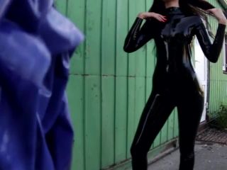 [GetFreeDays.com] Katya Lomik 2 Latex Catsuit Walk latex lingerie porn-1