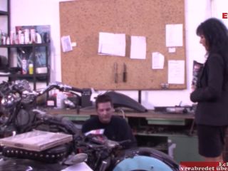 7147 Hot Black Haired MILF Gets Fucked in a Car Workshop duri...-0