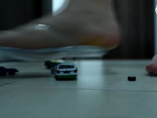 xxx video 26 bbw fat women chubby porn | Czech Soles - Giant girl crushing cars like there were toys | giants-1