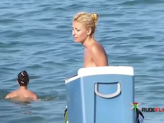 Big boob and slim woman naturists lay out in the  sun-5