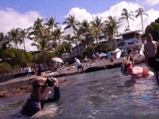 Amateur Sex On Hawaii Vacation Blowjob!-4