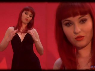 Casting and strip-tease video with redhead porn star Graziella  Diamond-6