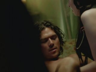 Jessica Parker Kennedy, Lise Slabber Nude - Black Sails s01e01-0