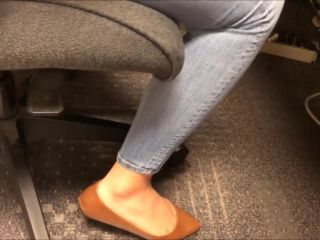 Candid brown flats shoeplay!?-5