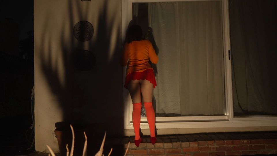 Mary Moody - Whats Happening With Velma Halloween Cosplay - Bush