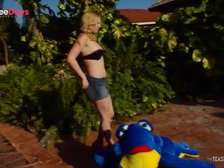 [GetFreeDays.com] Picked up at the gas station the blonde got nailed at the guys home Sex Clip December 2022-0
