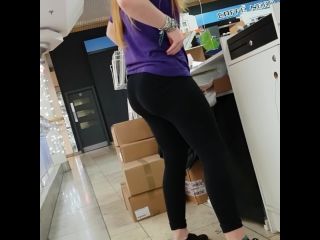 Candid thick redhead teen in leggings!-5