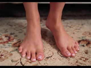 Mina Luxx - [LoveHerFeet com] - [2022] - JOI Foot Tease-1