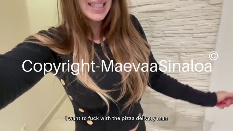 My Wife Fucks with the Pizza Delivery Boy and she Swallows his Cum.