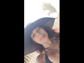 Masturbacion En La Playa Mila Garcia 1080p-2