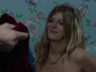 Lea Rostain - A cause des filles .. (2019) HD 1080p - (Celebrity porn)-6