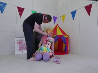 free video 23 Anal Clown Girl on brunette girls porn smelly foot fetish-9